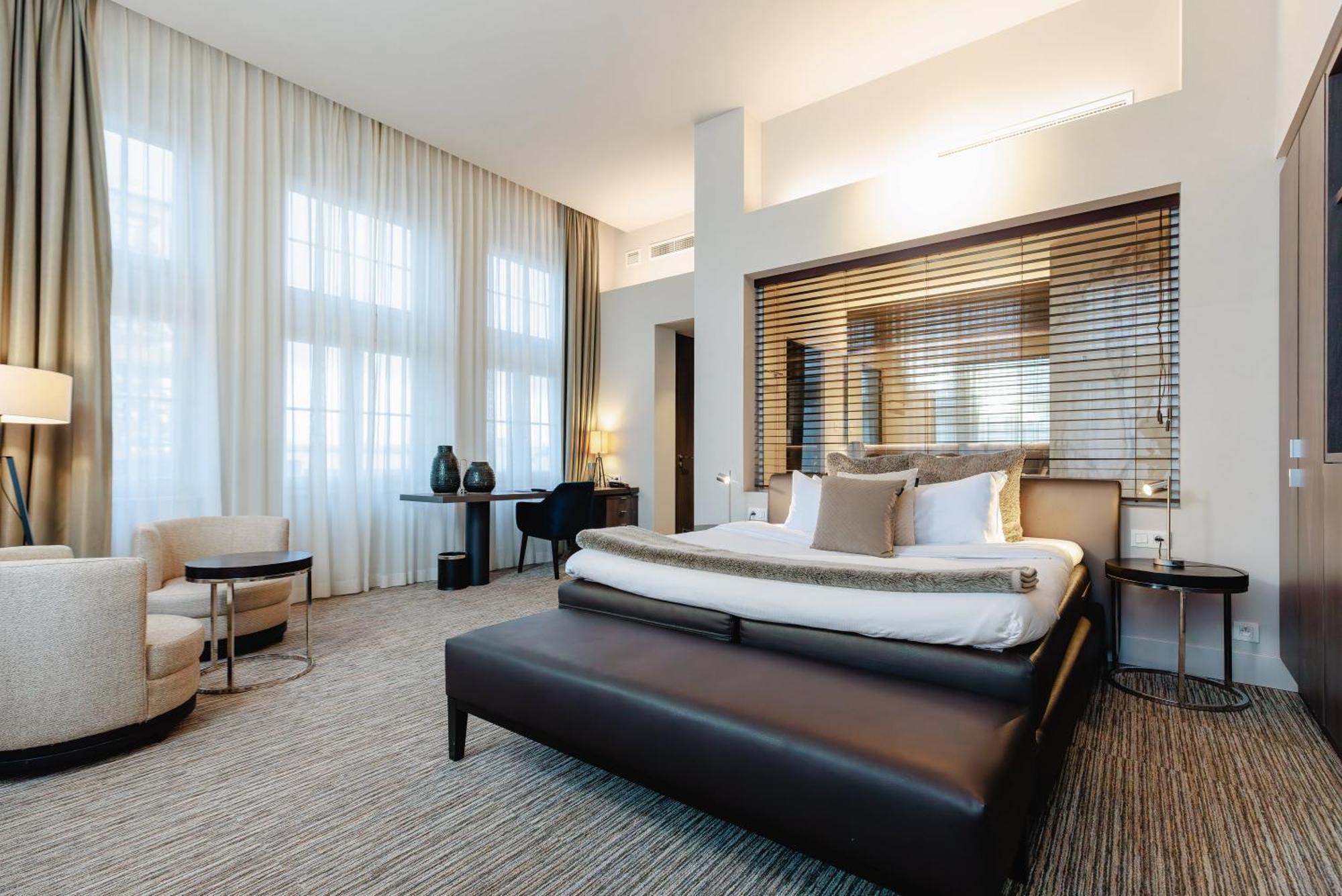 Terhills Hotel Maasmechelen Zewnętrze zdjęcie